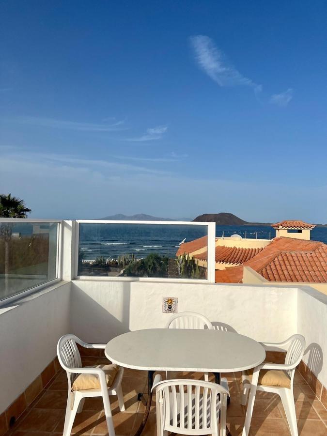Pura Vida Surf Camp & School Hostel La Oliva Kültér fotó