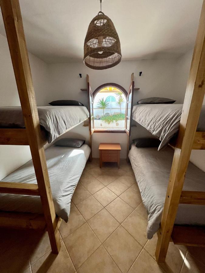 Pura Vida Surf Camp & School Hostel La Oliva Kültér fotó